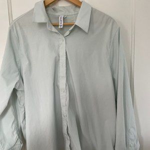 ALTHETA -OXFORD BUTTON DOWN SHIRT - LIGHT BLUE - WORN ONCE NO STAINS RIPS OR TEA